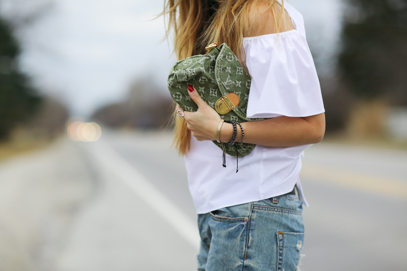 zara unconventional white top with flutter sleeves