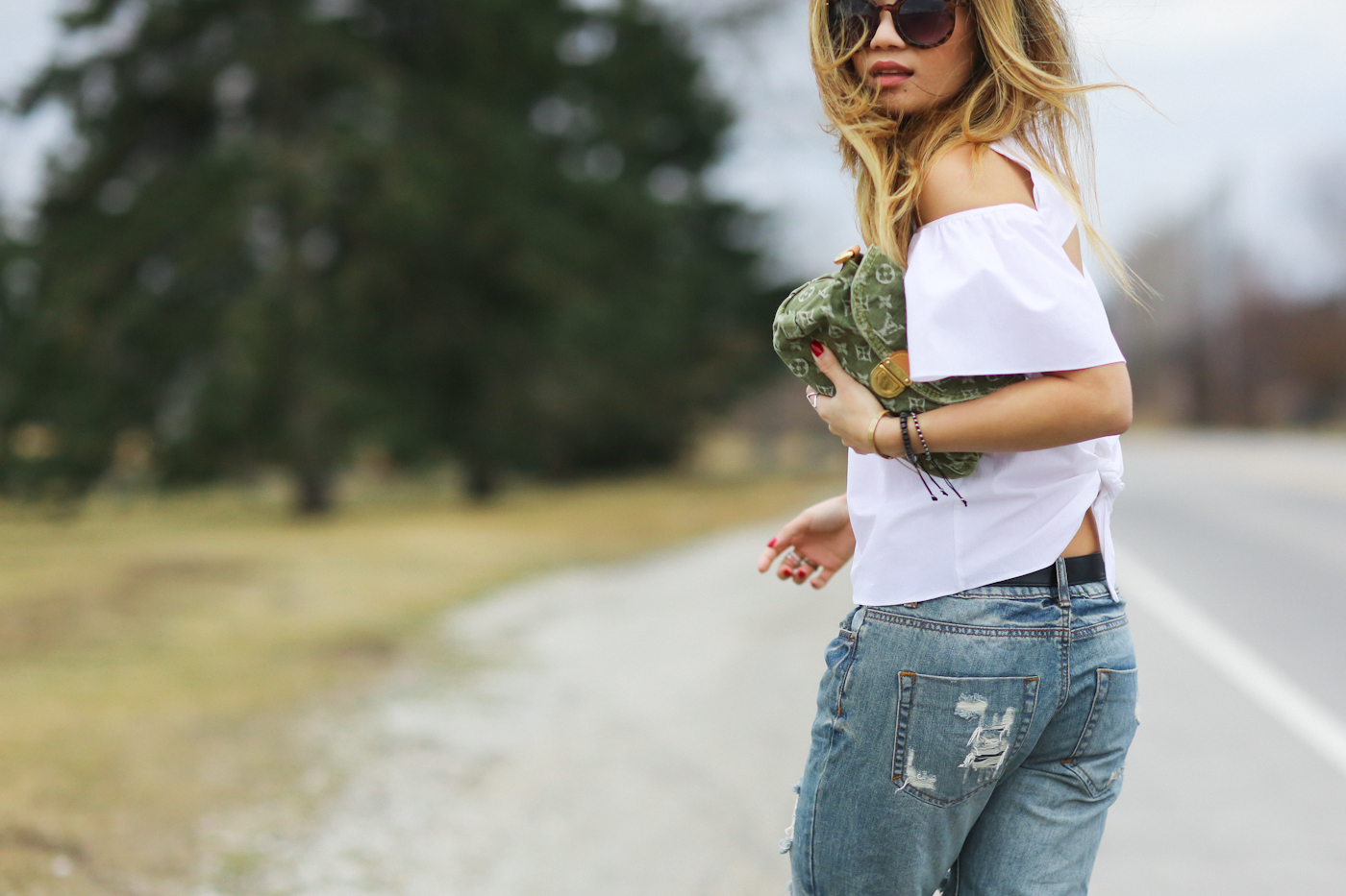 zara unconventional white top with flutter sleeves