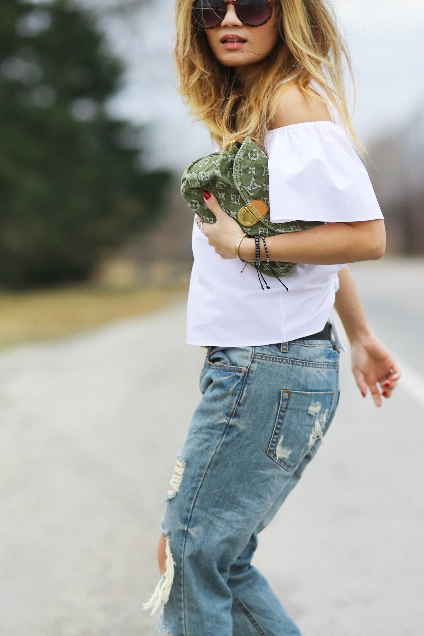 zara unconventional white top with flutter sleeves